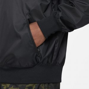 МЪЖКО ЯКЕ NIKE SPORTSWEAR WINDRUNNER