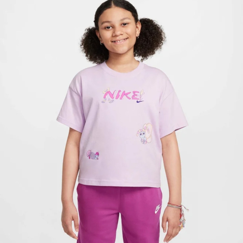 Детска Тениска Nike G NSW TEE SEASONAL STORY - HQ2334-537