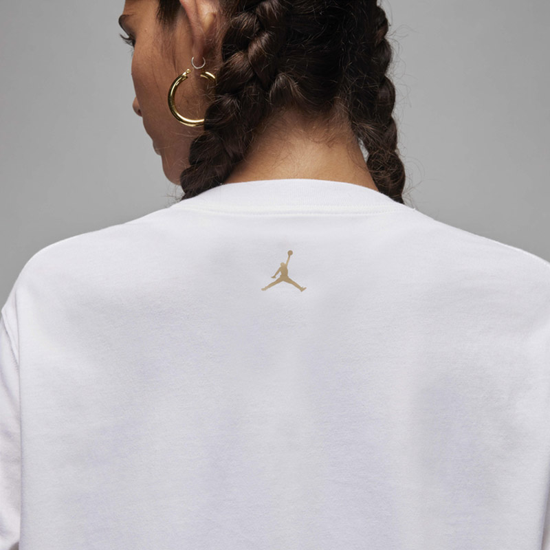 Дамска Тениска Nike W J GF SS TEE GFX - FD7244-100 Дамска Тениска Nike W J GF SS TEE GFX - FD7244-100