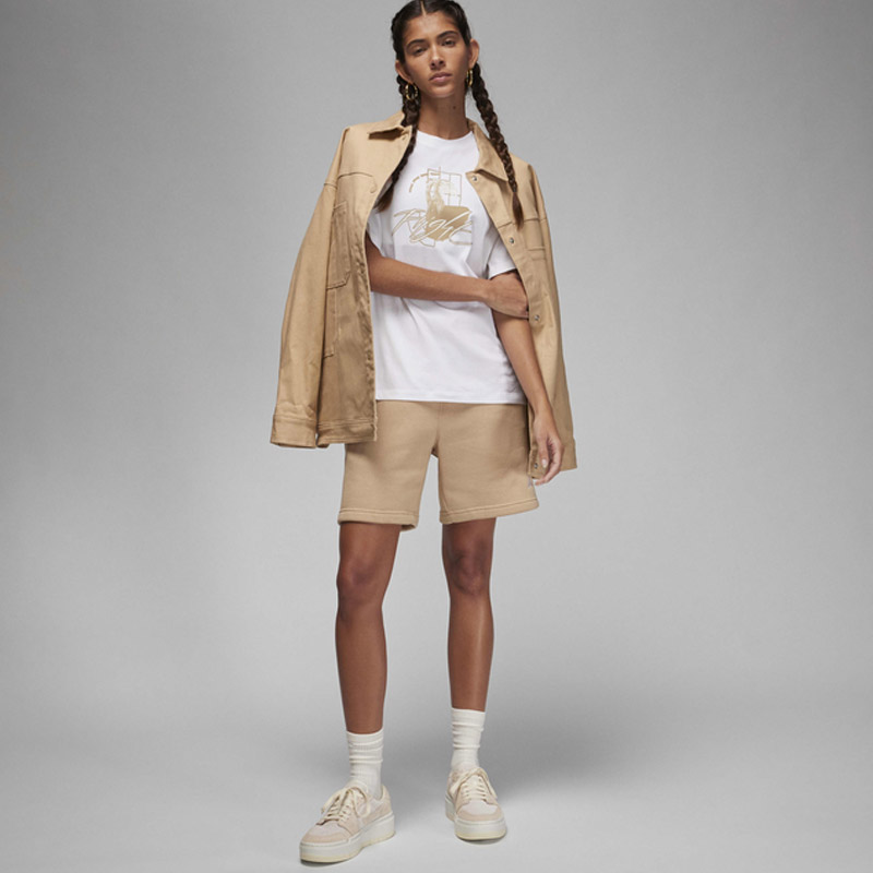 Дамска Тениска Nike W J GF SS TEE GFX - FD7244-100 Дамска Тениска Nike W J GF SS TEE GFX - FD7244-100