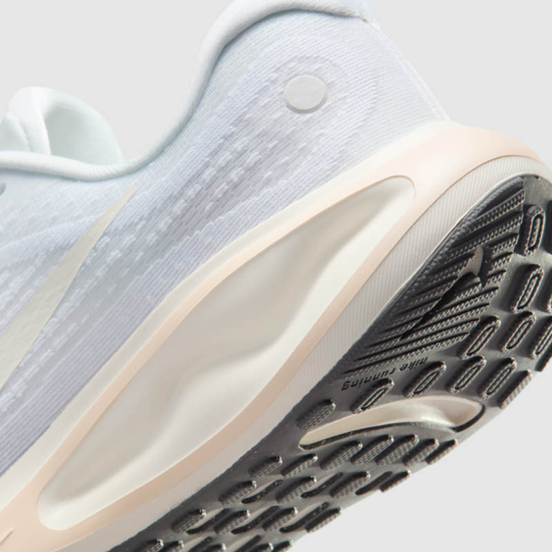 Дамски Маратонки Nike W JOURNEY RUN - FJ7765-119 Дамски Маратонки Nike W JOURNEY RUN - FJ7765-119