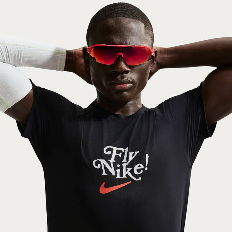 Мъжка Тениска Nike M NK DFADV FLY NIKE STRIDE SS - IF2024-010 Мъжка Тениска Nike M NK DFADV FLY NIKE STRIDE SS - IF2024-010