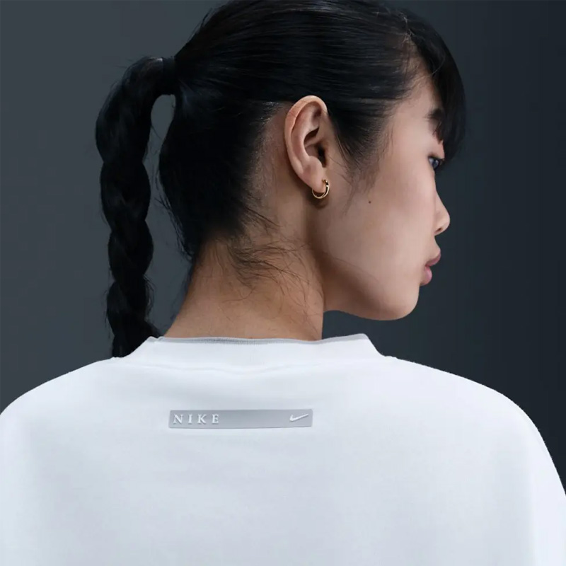 Дамска Блуза Nike W NSW PHNX FLC CREW GLS - IH4056-100 Дамска Блуза Nike W NSW PHNX FLC CREW GLS - IH4056-100