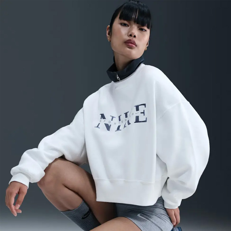 Дамска Блуза Nike W NSW PHNX FLC CREW GLS - IH4056-100 Дамска Блуза Nike W NSW PHNX FLC CREW GLS - IH4056-100