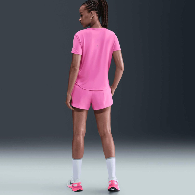 Дамска Тениска Nike W NK TEMPO SWSH HBR DF SS TOP - HV2772-675 Дамска Тениска Nike W NK TEMPO SWSH HBR DF SS TOP - HV2772-675