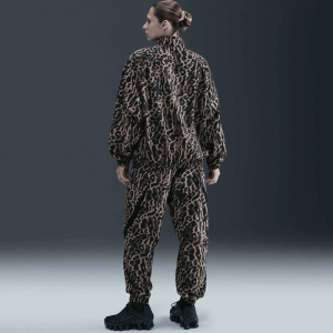 Дамски Екип Nike W NSW TREND WVN HBR AOP JKT - IB7263-010