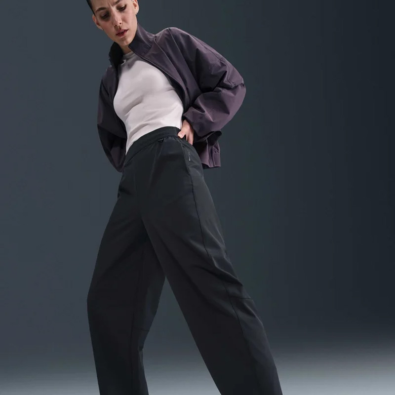 Дамско Долнище Nike W NK 24.7 DF HR BARREL PANT - HM8847-010 Дамско Долнище Nike W NK 24.7 DF HR BARREL PANT - HM8847-010