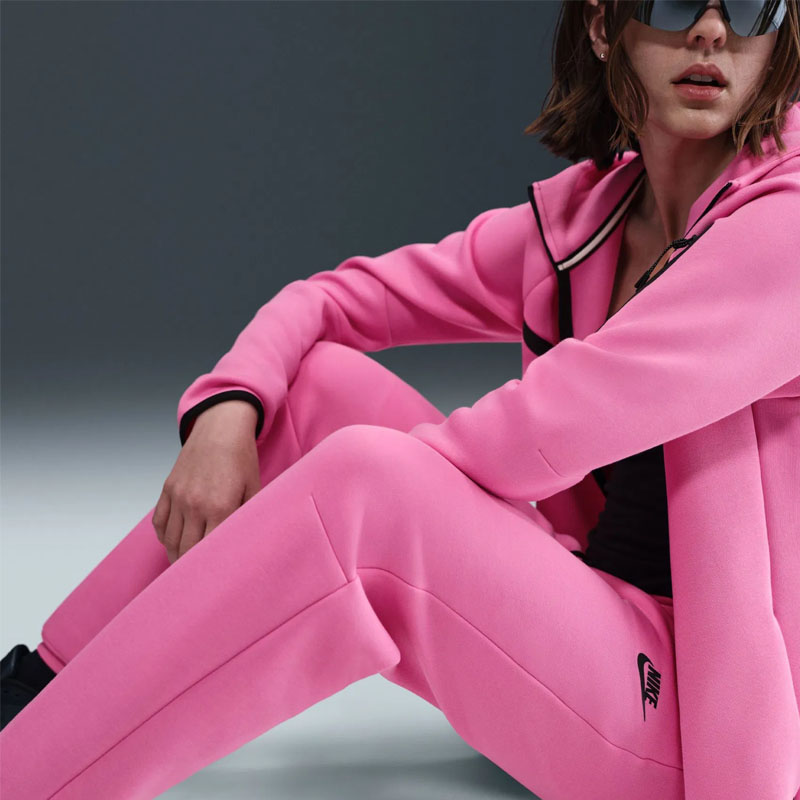 Дамско Долнище Nike W NSW TCH FLC MR JGGER 2 - HV6779-675 Дамско Долнище Nike W NSW TCH FLC MR JGGER 2 - HV6779-675