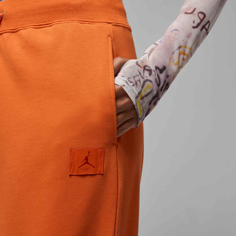 Дамско Долнище Nike W J FLT FLC FT OH PANT ADJ - IF3590-805 Дамско Долнище Nike W J FLT FLC FT OH PANT ADJ - IF3590-805