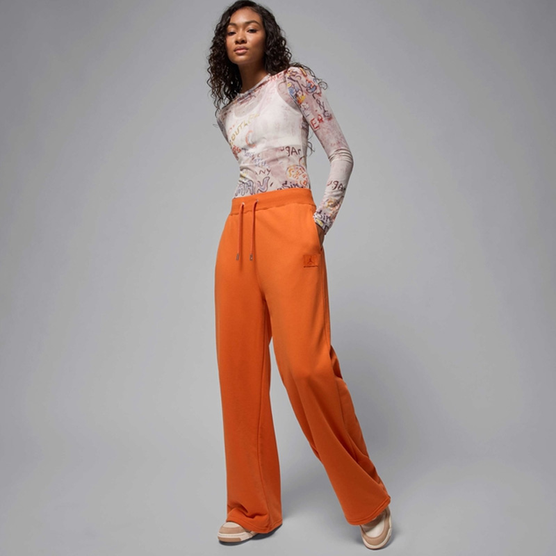 Дамско Долнище Nike W J FLT FLC FT OH PANT ADJ - IF3590-805 Дамско Долнище Nike W J FLT FLC FT OH PANT ADJ - IF3590-805