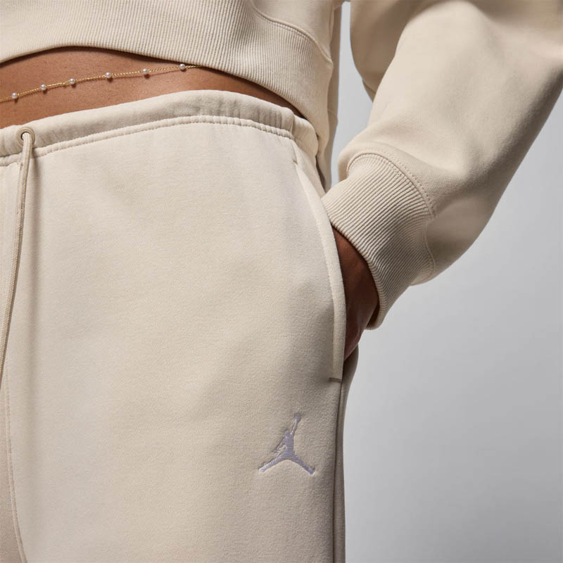 Дамско Долнище Nike W J BRK FLC OH PANT - IH2394-104 Дамско Долнище Nike W J BRK FLC OH PANT - IH2394-104