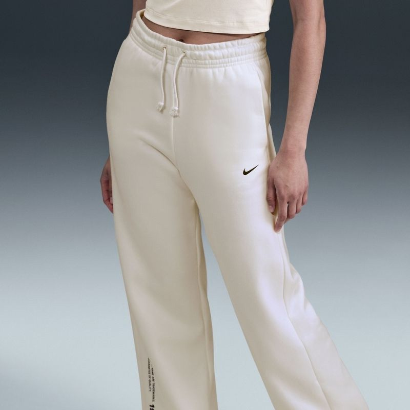 Дамско Долнище Nike W NSW CLASSIC+ WIDE LEG SPD - IH8482-133 Дамско Долнище Nike W NSW CLASSIC+ WIDE LEG SPD - IH8482-133