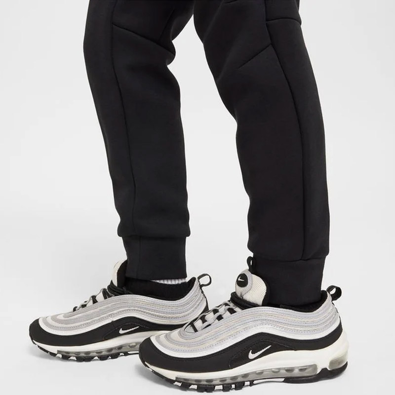 Детски Екип Nike B NSW TCH FLC FZ - PD - HV5867-010 Детски Екип Nike B NSW TCH FLC FZ - PD - HV5867-010