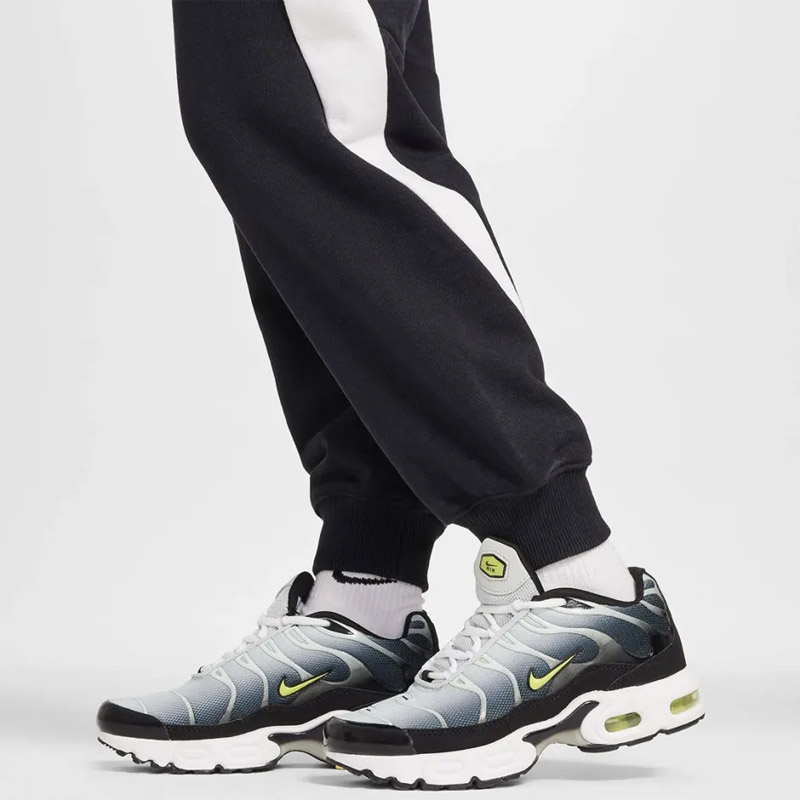 Детско Долнище Nike K NIKE AIR FLC JOGGER -PD - HF8811-010 Детско Долнище Nike K NIKE AIR FLC JOGGER -PD - HF8811-010