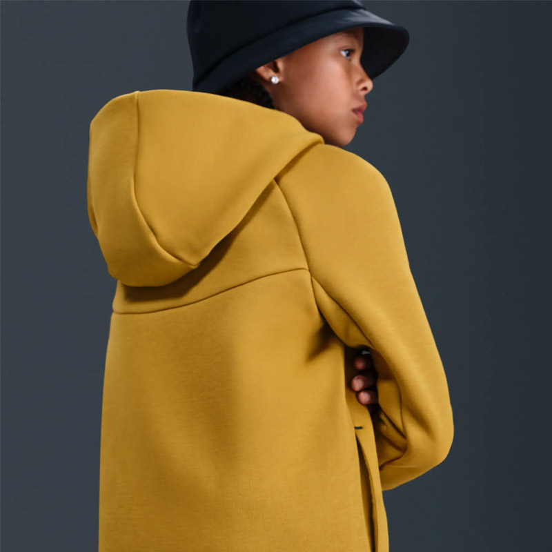 Детско Горнище Nike B NSW TCH FLC FZ - PD - HV5867-352 Детско Горнище Nike B NSW TCH FLC FZ - PD - HV5867-352