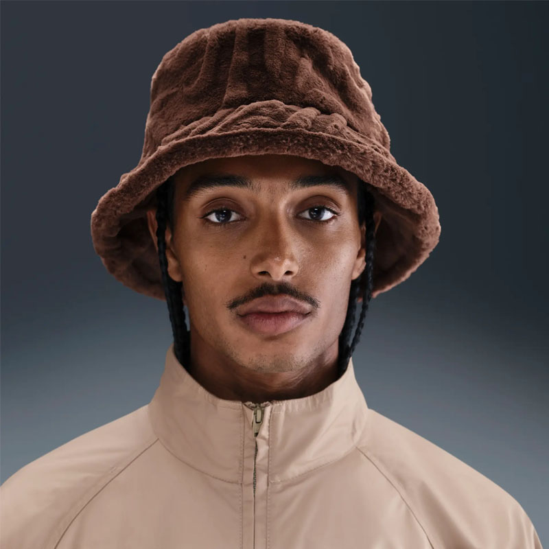 Шапка Nike U NK APEX BUCKET FUR SWSH H24 - HF7194-265 Шапка Nike U NK APEX BUCKET FUR SWSH H24 - HF7194-265