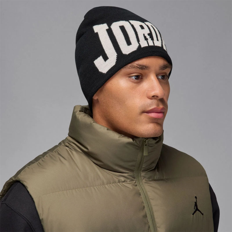 Шапка Nike U J PEAK BEANIE BRK GX - II1716-010 Шапка Nike U J PEAK BEANIE BRK GX - II1716-010
