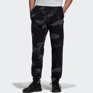 МЪЖКО ДОЛНИЩЕ ADIDAS ORIGINAL GRAPHICS CAMO SWEAT JOGGERS