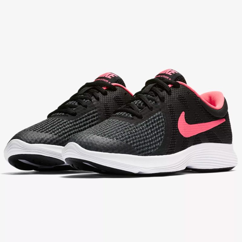 nike revolution 4s