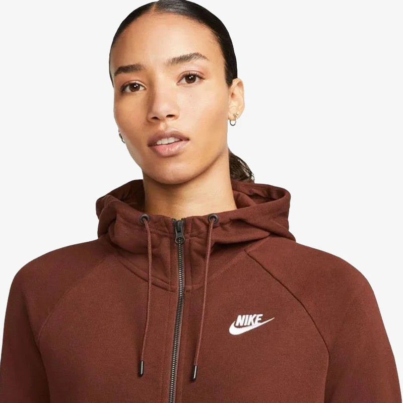 ДАМСКО ГОРНИЩЕ NIKE SPORTSWEAR ESSENTIAL ДАМСКО ГОРНИЩЕ NIKE SPORTSWEAR ESSENTIAL