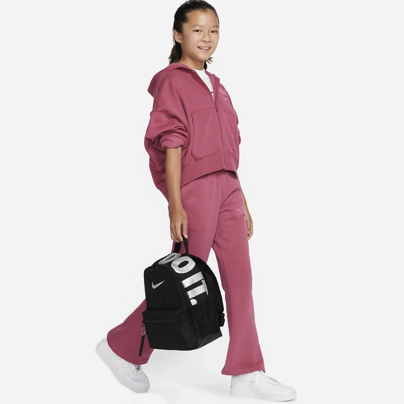 Раница Nike Y NK BRSLA JDI MINI BKPK Раница Nike Y NK BRSLA JDI MINI BKPK