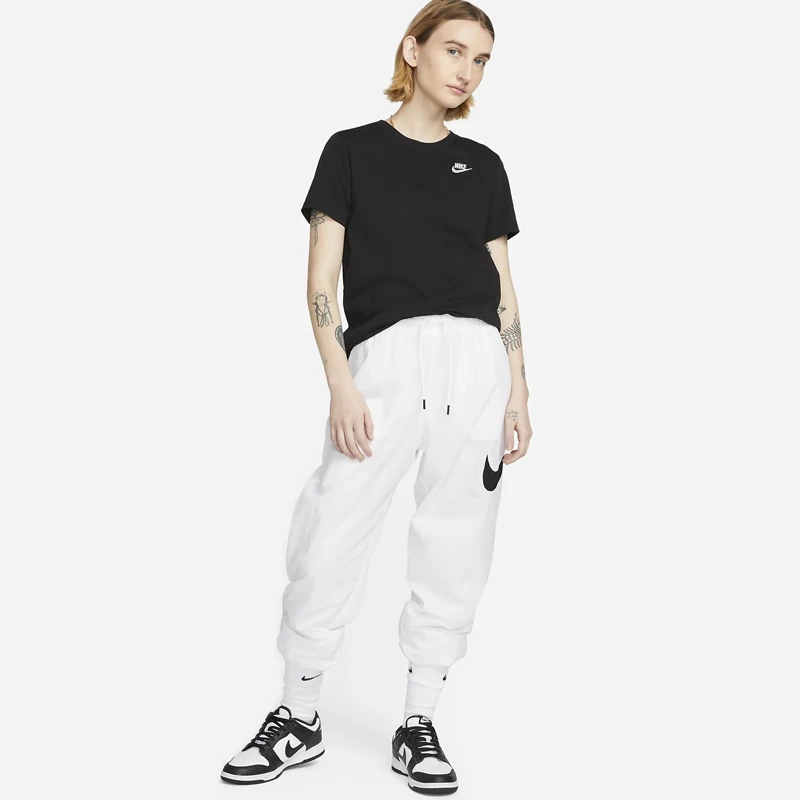 Дамска Тениска Nike W NSW TEE CLUB Дамска Тениска Nike W NSW TEE CLUB