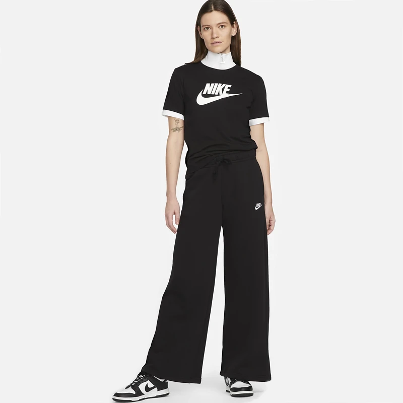 Дамска Тениска Nike W NSW TEE ESSNTL ICN FTRA Дамска Тениска Nike W NSW TEE ESSNTL ICN FTRA