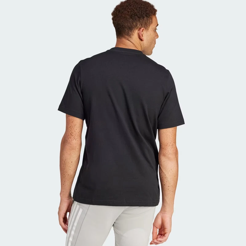 Мъжка Тениска Adidas CAMO BADGE OF SPORT GRAPHIC TEE Мъжка Тениска Adidas CAMO BADGE OF SPORT GRAPHIC TEE