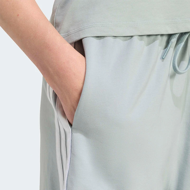 Дамски Къси Панталони Adidas W 3S SJ SHO - KR2725 Дамски Къси Панталони Adidas W 3S SJ SHO - KR2725