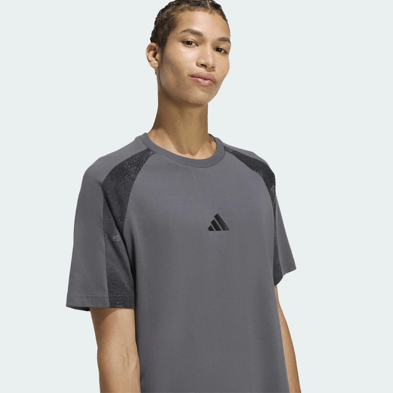 Мъжка Тениска Adidas M CAMO PRINT TE - KC0709 Мъжка Тениска Adidas M CAMO PRINT TE - KC0709