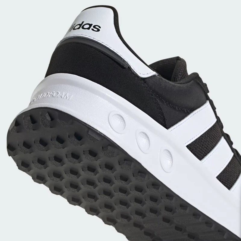 Мъжки Маратонки Adidas RUN 84 - IH8613 Мъжки Маратонки Adidas RUN 84 - IH8613