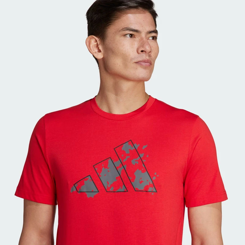 Мъжка Тениска Adidas Train Essentials Seasonal Training Graphic Tee Мъжка Тениска Adidas Train Essentials Seasonal Training Graphic Tee