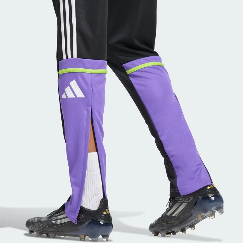 Мъжки Екип Adidas SQ25 TR JKT - JV6067 Мъжки Екип Adidas SQ25 TR JKT - JV6067