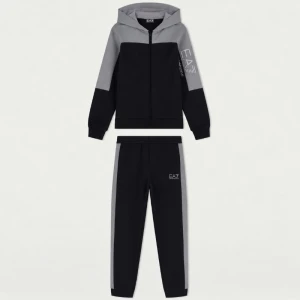 Детски екип Emporio Armani - 7B000396 AF10368 UC00116A N TRAIN ATHL