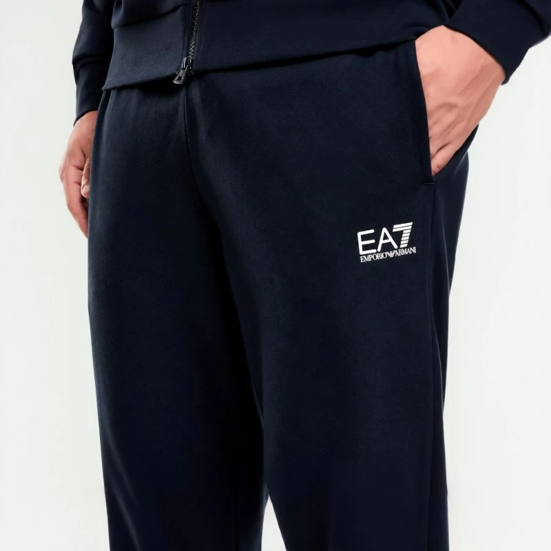 Мъжки екип Emporio Armani - 8NPV63 PJVRZ 1562 XL N TRAIN CORE ID M Мъжки екип Emporio Armani - 8NPV63 PJVRZ 1562 XL N TRAIN CORE ID M