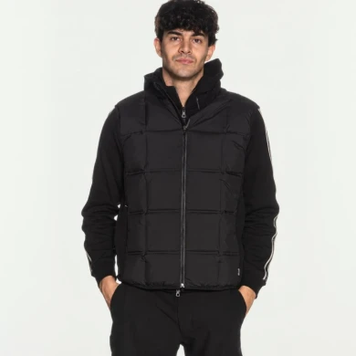 Мъжкият елек Emporio Armani - 7M002483 AF26524 UC001 XXL N GOLF PRO M