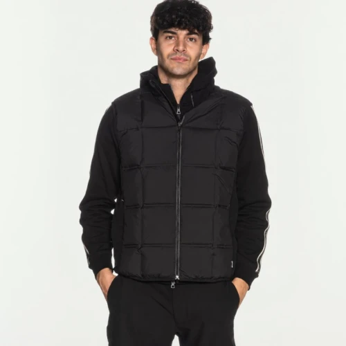 Мъжкият елек Emporio Armani - 7M002483 AF26524 UC001 XXL N GOLF PRO M