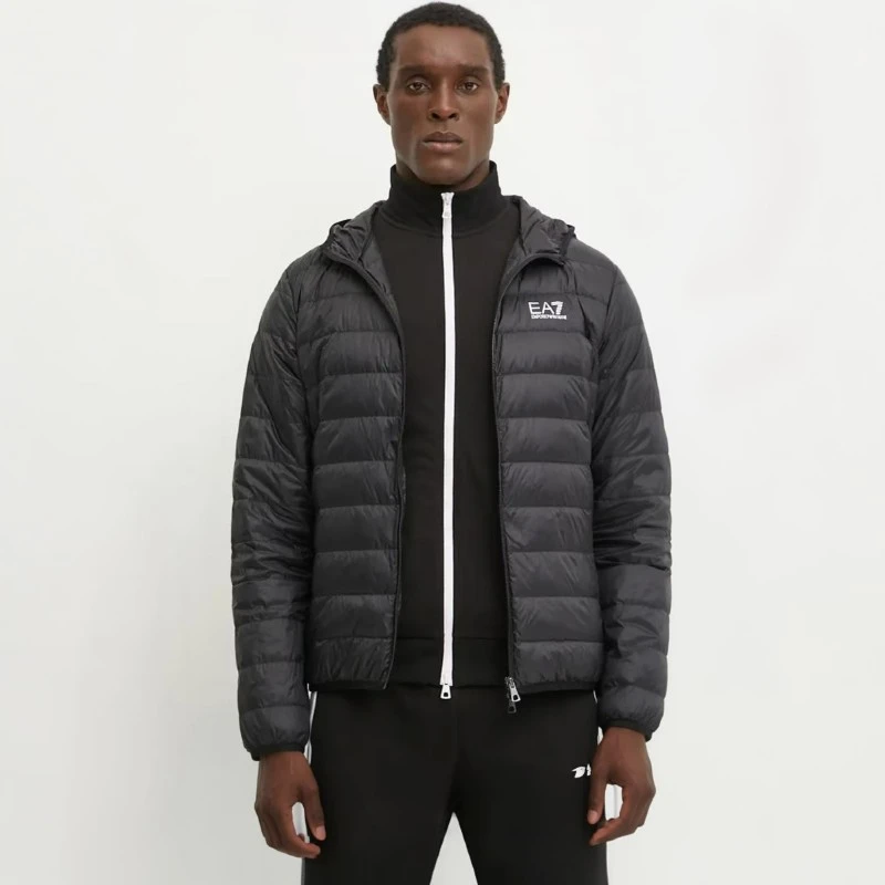 Мъжко яке Emporio Armani - 8NPB24 PNGPZ 1200 XXL N TRAIN CORE ID M Мъжко яке Emporio Armani - 8NPB24 PNGPZ 1200 XXL N TRAIN CORE ID M