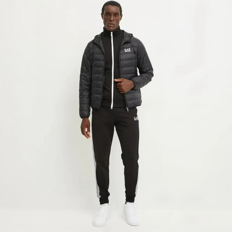 Мъжко яке Emporio Armani - 8NPB24 PNGPZ 1200 XXL N TRAIN CORE ID M Мъжко яке Emporio Armani - 8NPB24 PNGPZ 1200 XXL N TRAIN CORE ID M