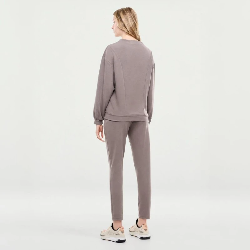 Дамски екип Emporio Armani TRAIN CORE LADY RELAX W T-SUIT - 7W000194-U6100 Дамски екип Emporio Armani TRAIN CORE LADY RELAX W T-SUIT - 7W000194-U6100