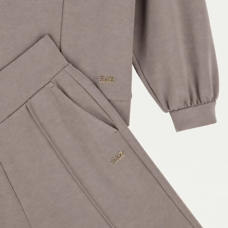 Дамски екип Emporio Armani TRAIN CORE LADY RELAX W T-SUIT - 7W000194-U6100 Дамски екип Emporio Armani TRAIN CORE LADY RELAX W T-SUIT - 7W000194-U6100