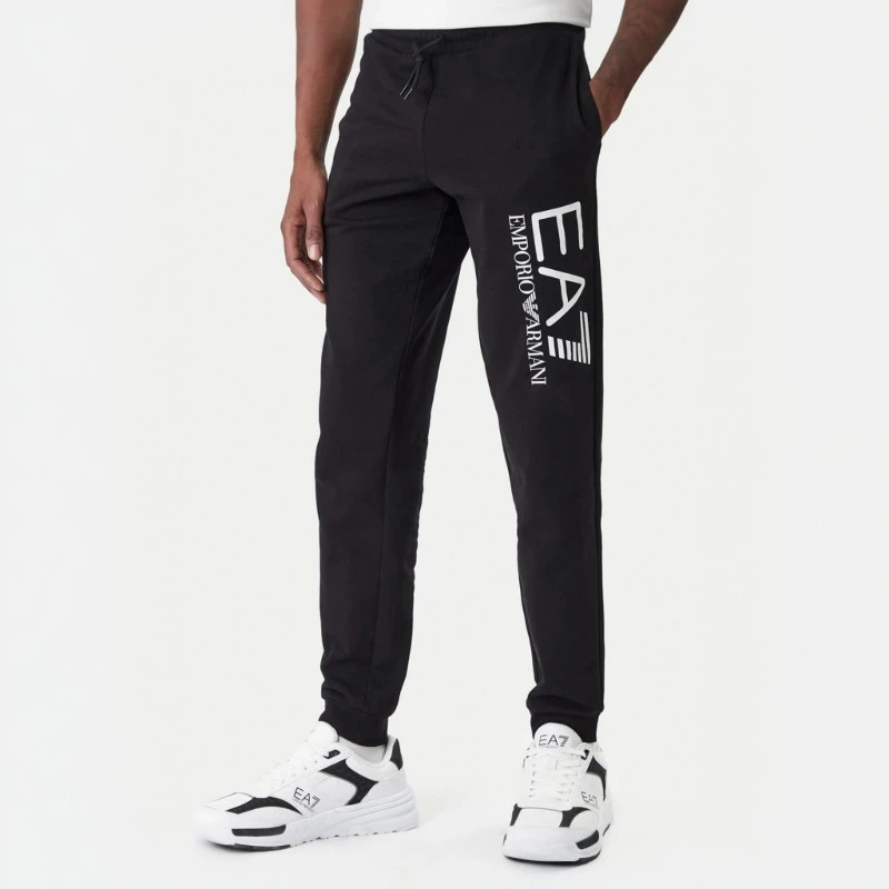 Мъжко долнище Emporio Armani TRAIN CORE ID M BIG LOGO PANTS - 7M001415-UC001 Мъжко долнище Emporio Armani TRAIN CORE ID M BIG LOGO PANTS - 7M001415-UC001
