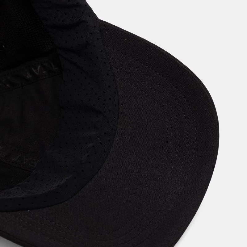 Шапка Emporio Armani TENNIS PRO U CAP - 7X000590-MC001 Шапка Emporio Armani TENNIS PRO U CAP - 7X000590-MC001