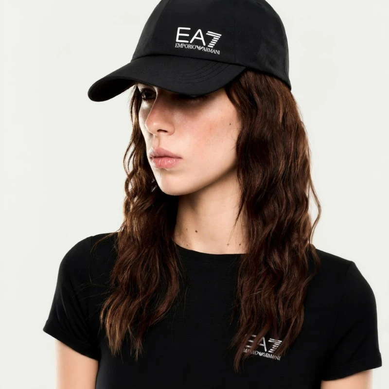 Шапка Emporio Armani TENNIS PRO U CAP - 7X000590-MC001 Шапка Emporio Armani TENNIS PRO U CAP - 7X000590-MC001