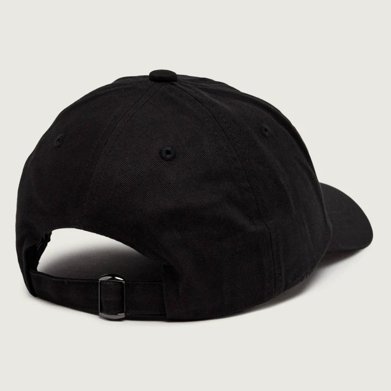 Шапка Emporio Armani TRAIN CORE U CAP ESSENTIAL - 7X000592-MZ835 Шапка Emporio Armani TRAIN CORE U CAP ESSENTIAL - 7X000592-MZ835