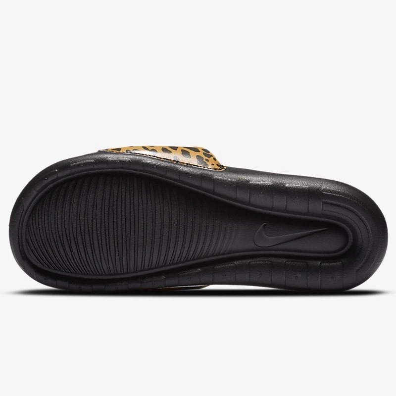 ЧЕХЛИ NIKE VICTORI ONE SLIDE PRINT ЧЕХЛИ NIKE VICTORI ONE SLIDE PRINT