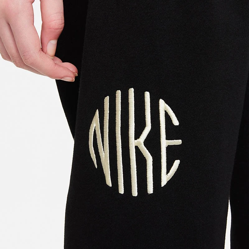 ДЕТСКО ДОЛНИЩЕ NIKE SPORTSWEAR OLDER KIDS ДЕТСКО ДОЛНИЩЕ NIKE SPORTSWEAR OLDER KIDS