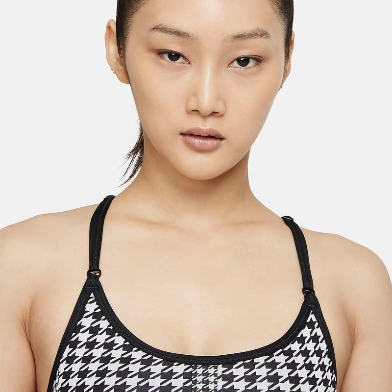 ДАМСКО СПОРТНО БЮСТИЕ NIKE INDY ICNCLSH TBACK BRA ДАМСКО СПОРТНО БЮСТИЕ NIKE INDY ICNCLSH TBACK BRA