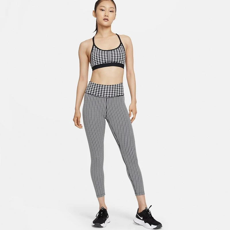 ДАМСКО СПОРТНО БЮСТИЕ NIKE INDY ICNCLSH TBACK BRA ДАМСКО СПОРТНО БЮСТИЕ NIKE INDY ICNCLSH TBACK BRA