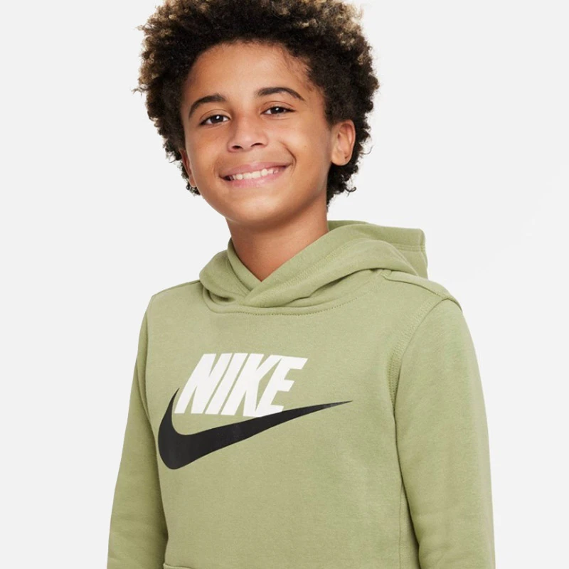 ДЕТСКИ СУИЧЪР NIKE CLUB HBR PO ДЕТСКИ СУИЧЪР NIKE CLUB HBR PO